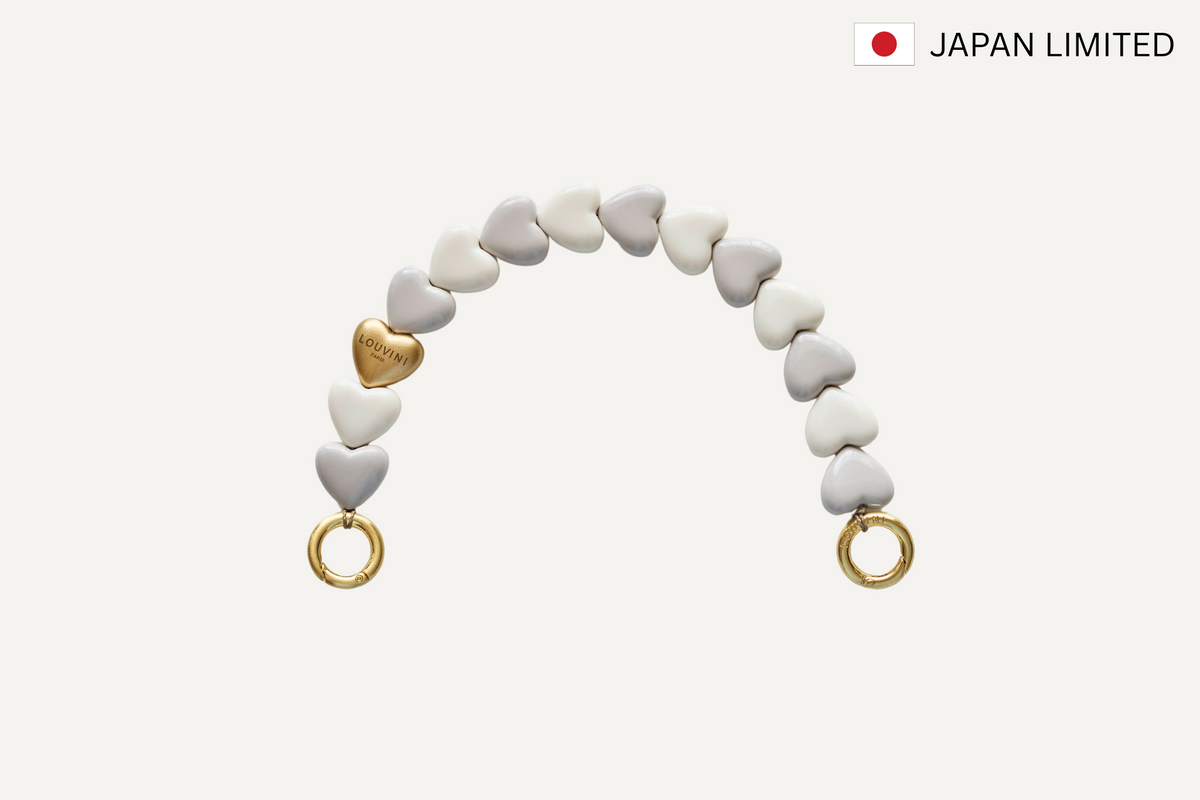 〈週末限定値下げ中〉【LOUVINI】 ハンドストラップ　BEIGE-WHITE LOUVINI】 ハンドストラップ PETIT CUORE GRAY-WHITE – R deco