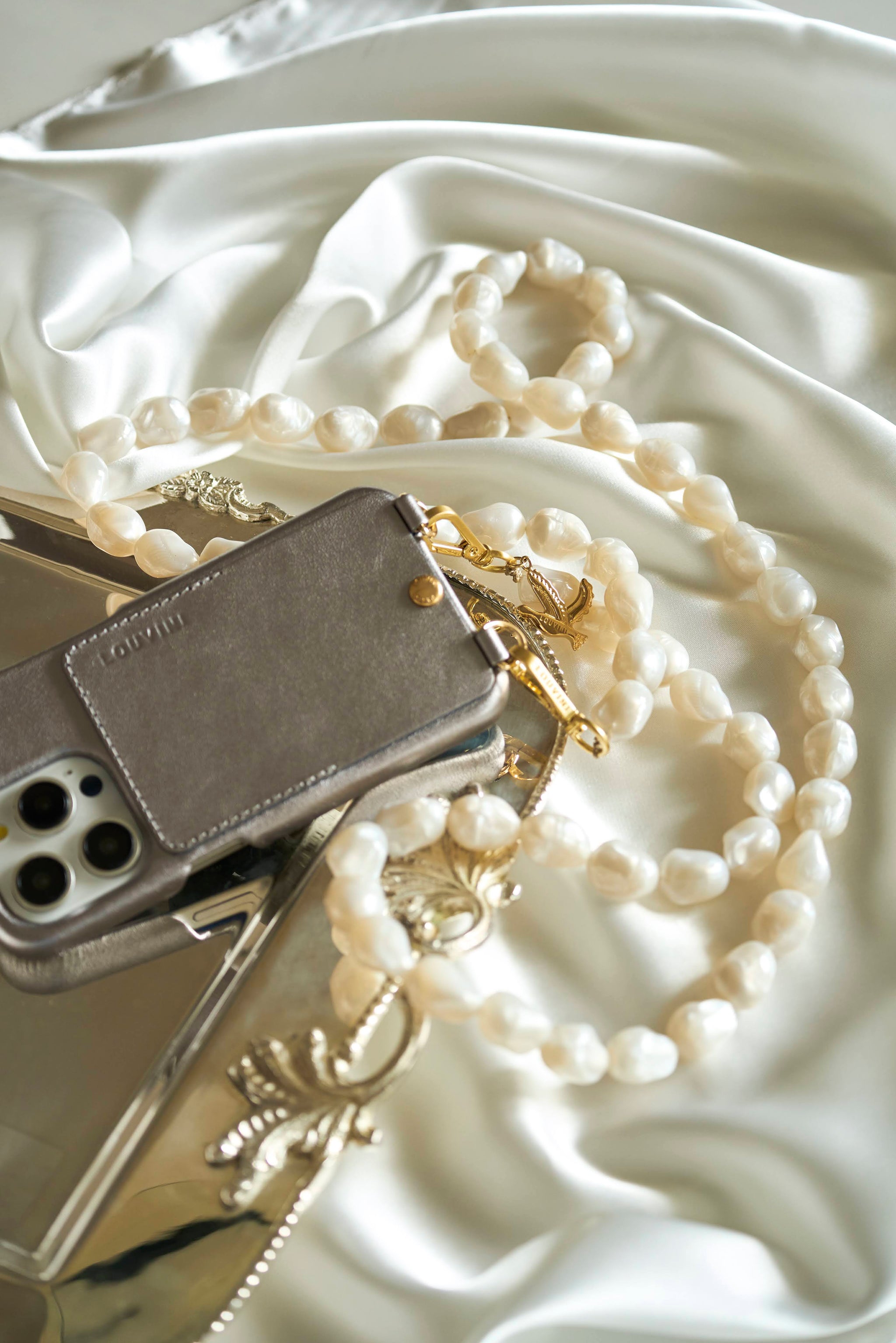 スマートフォンチェーン ROMY PEARL – R deco interiors