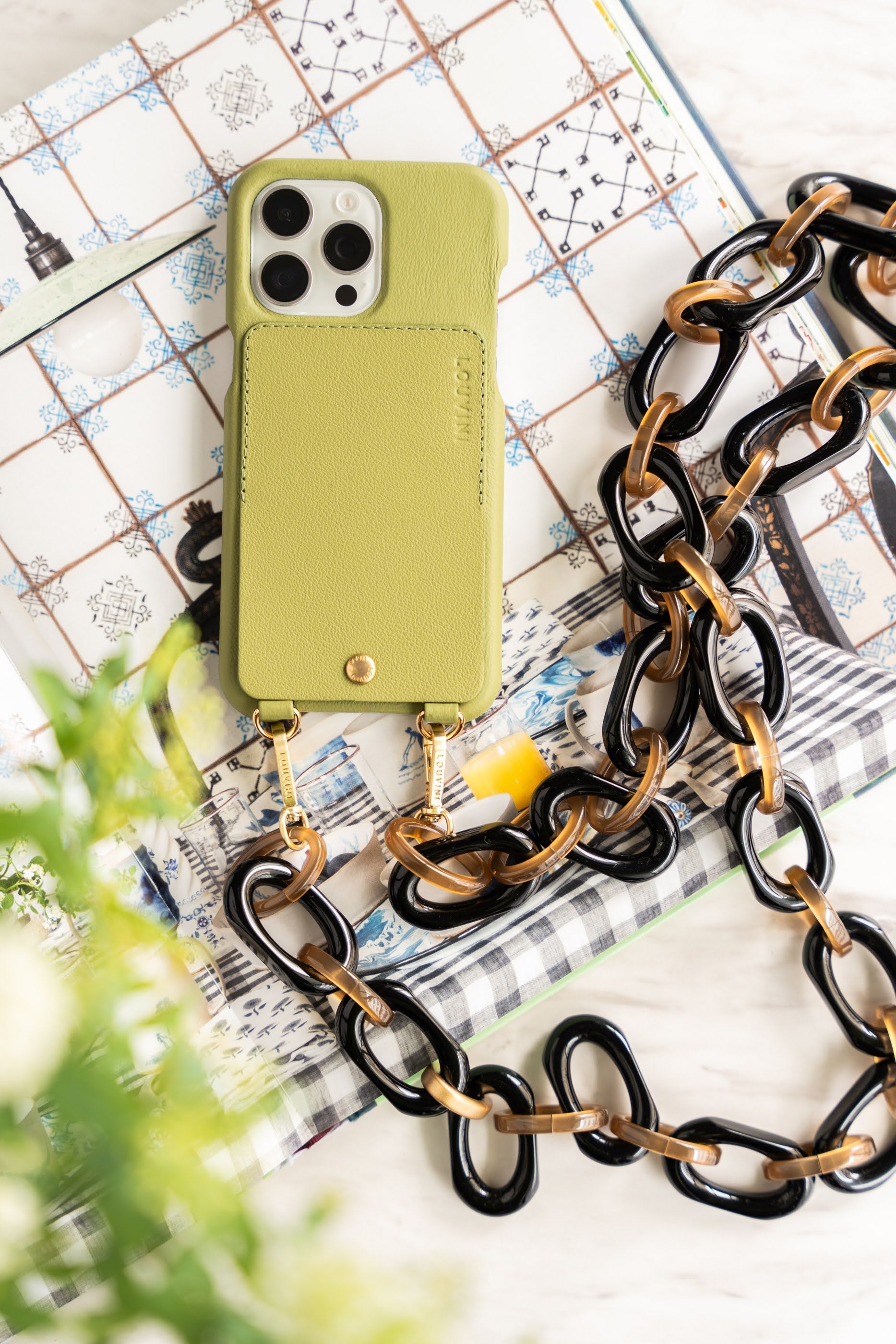 スマホケース・テックアクセサリーその他 Roger Vivier PHONE CASE (RAWAVFO0300MU5 C019) ブラック Woman アイ ラブ レザー カード ケース